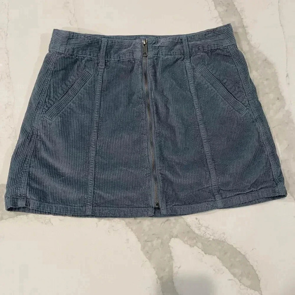 American Eagle Outfitters Dresses & Skirts - American Eagle Skirt Women's Size 10 Blue Corduroy Front Zip A-Line Mini Zip Fly